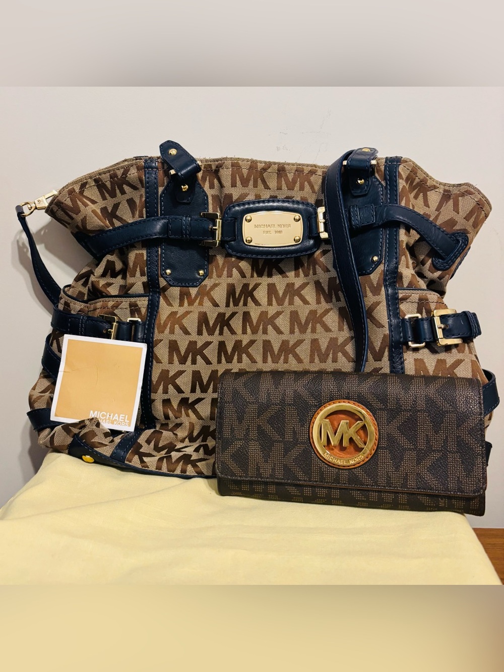 Michael Kors MK Monogram Tote Shoulder Bag Brown  Canvas Leather Gold & wallet